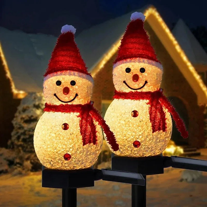Décorations de Noël Lumière solaire Bonhomme de neige Noël Extérieur Éclairage solaire Pieux pour le couloir, la terrasse et la pelouse